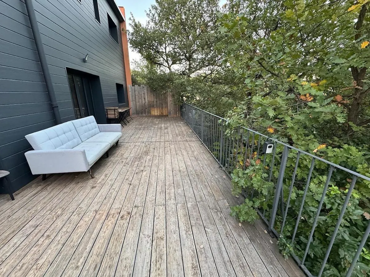 Au Sommer Des Ocres Et Des Bois - Maison T3 & Parking Roussillon en Isere France