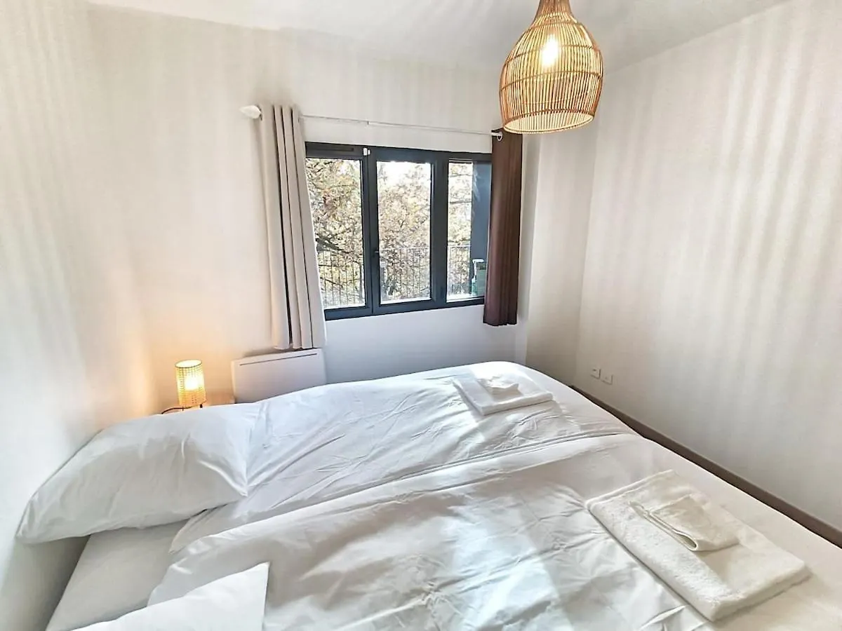 Au Sommer Des Ocres Et Des Bois - Maison T3 & Parking Roussillon en Isere
